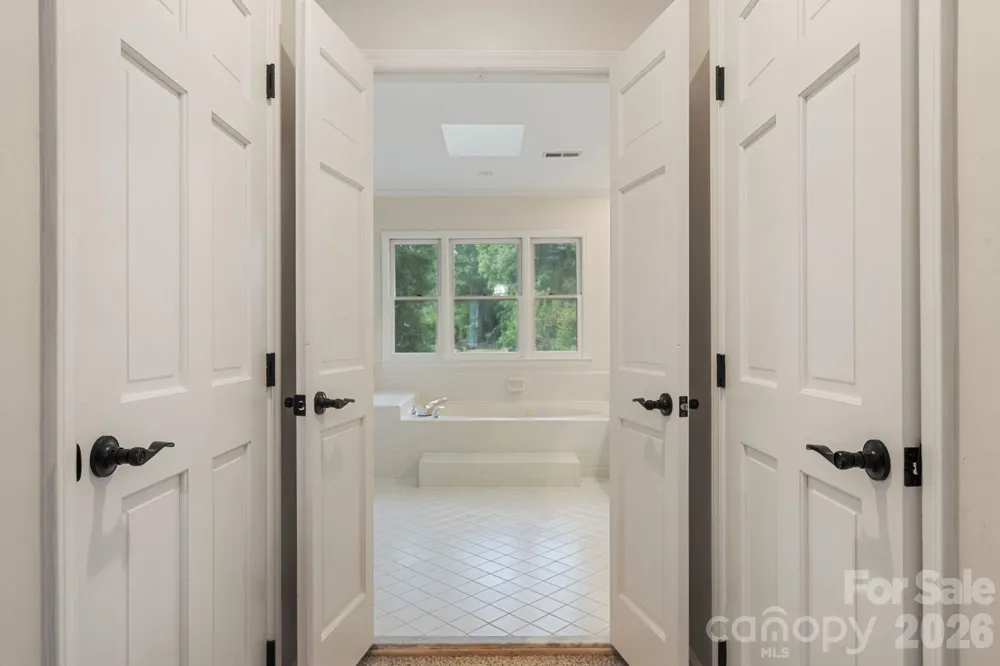 1006 Chelsea Place Matthews, NC 28105