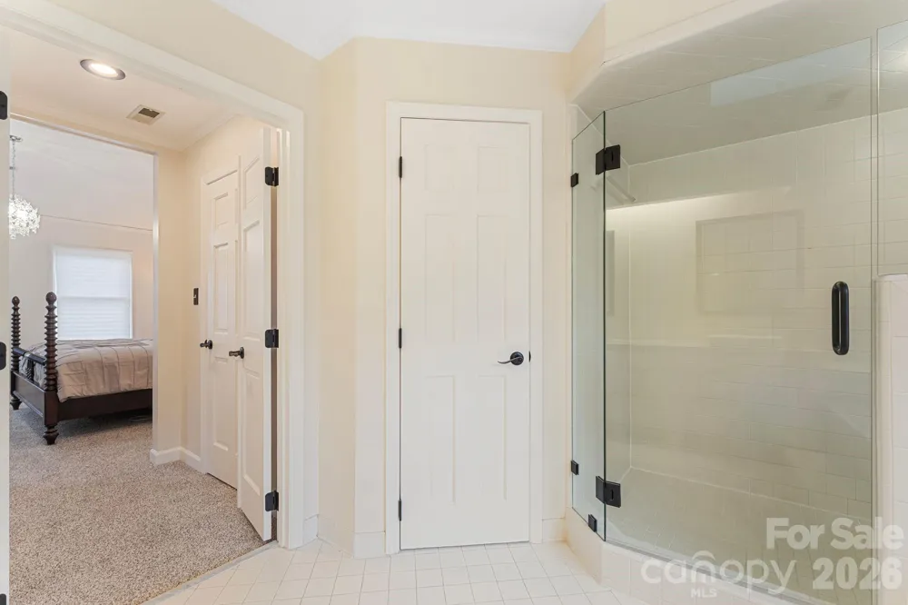 1006 Chelsea Place Matthews, NC 28105
