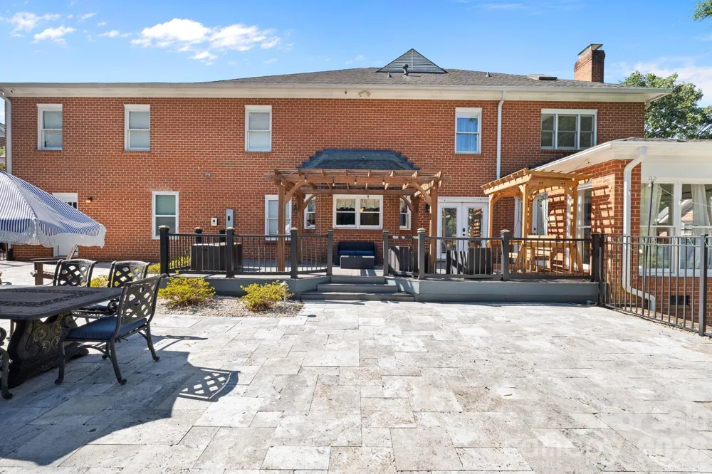 1006 Chelsea Place Matthews, NC 28105
