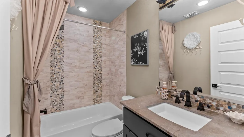 121 Hunter Hollow Place Montgomery, TX 77316