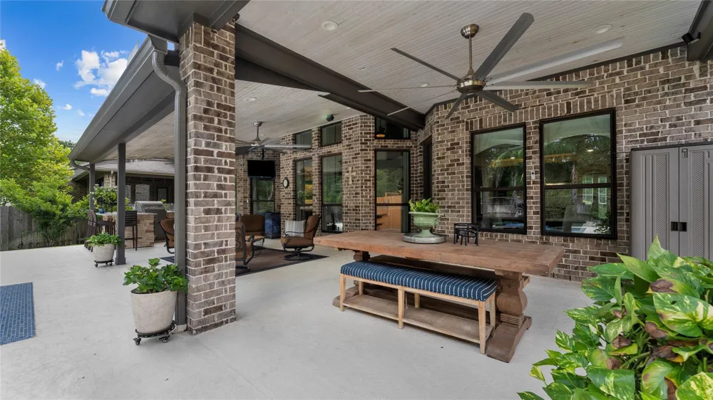 121 Hunter Hollow Place Montgomery, TX 77316
