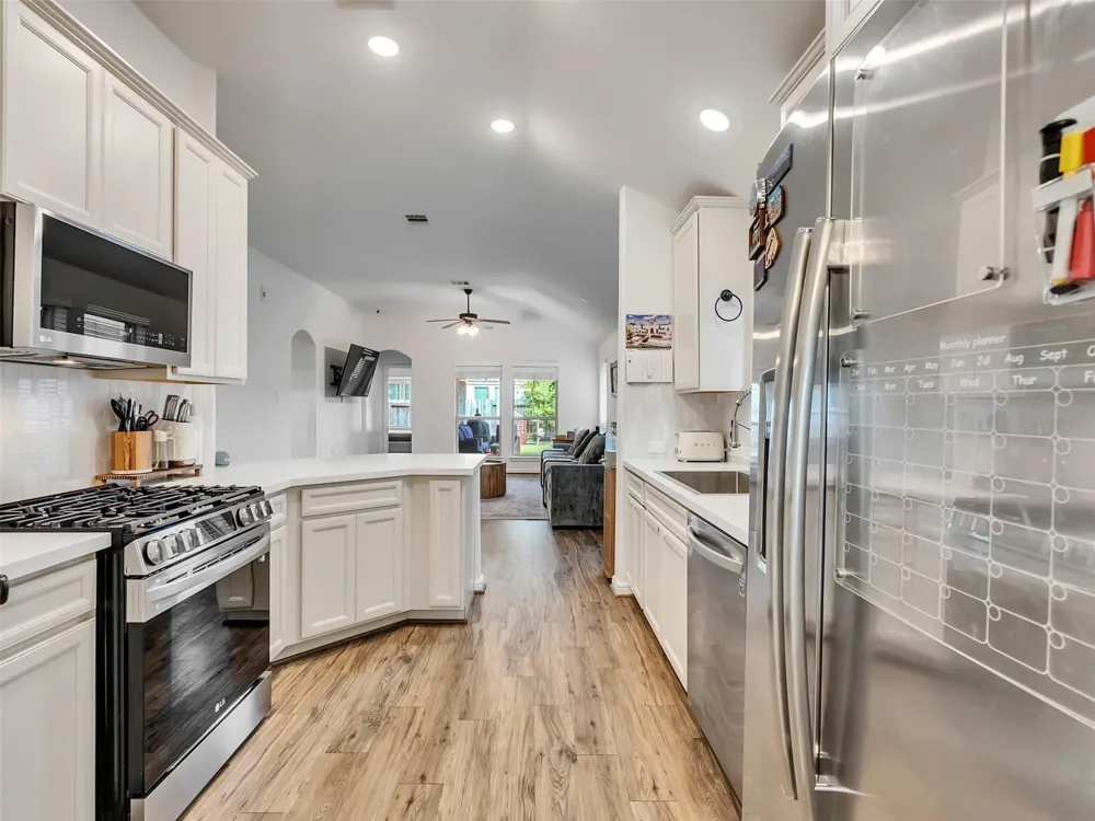 4827 Ladona Court League City, TX 77573