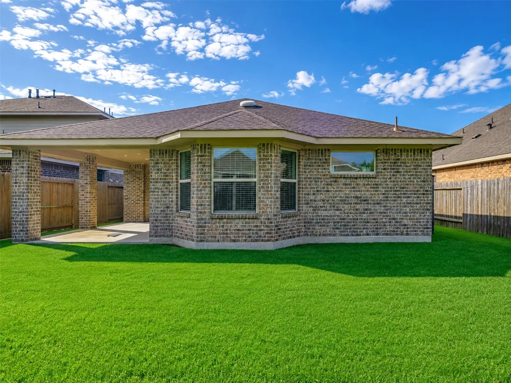 4827 Ladona Court League City, TX 77573