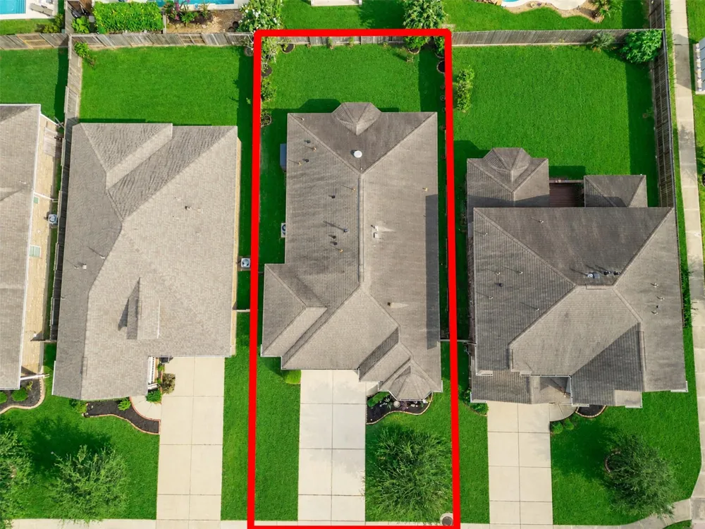 4827 Ladona Court League City, TX 77573