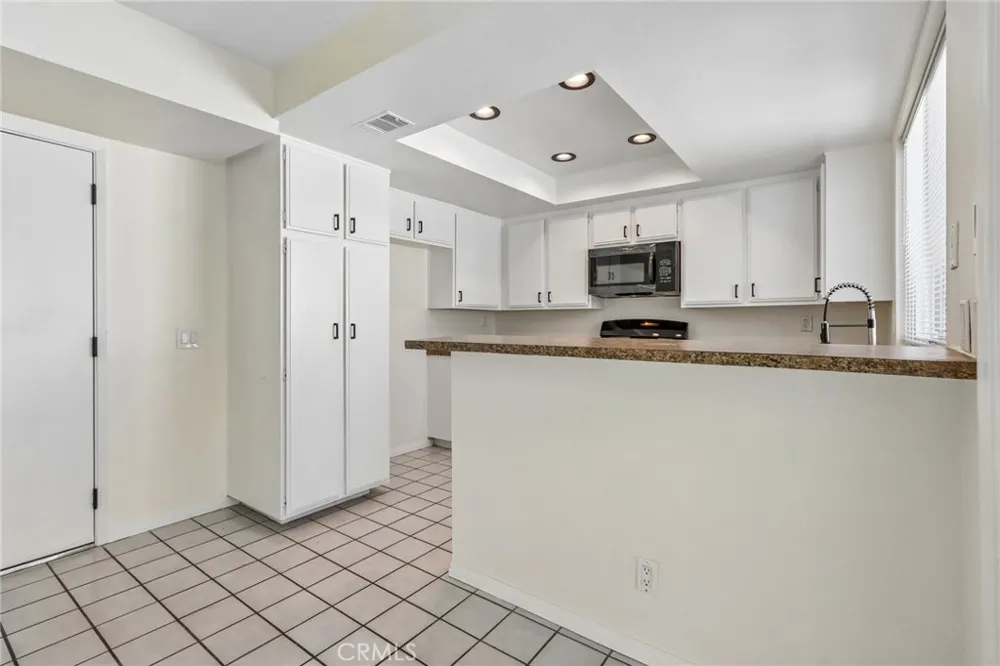 330 King Court Hemet, CA 92543