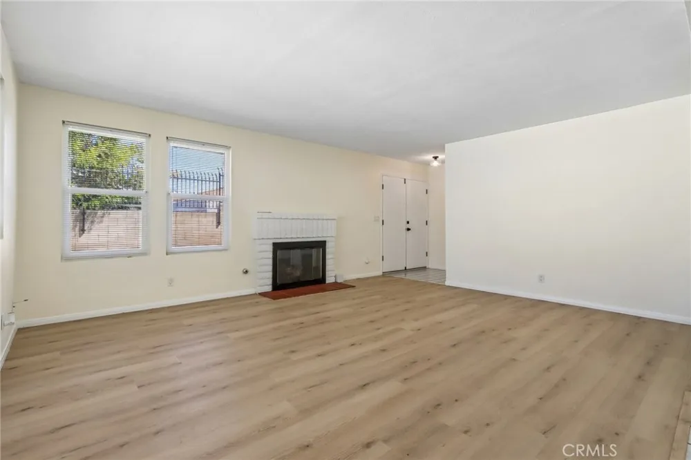 330 King Court Hemet, CA 92543