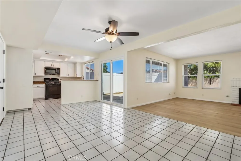 330 King Court Hemet, CA 92543