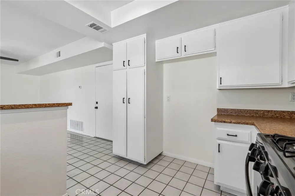 330 King Court Hemet, CA 92543
