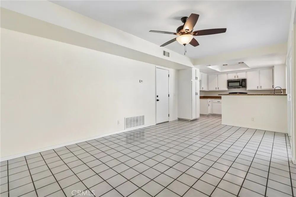330 King Court Hemet, CA 92543