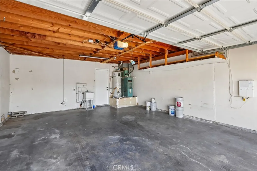 330 King Court Hemet, CA 92543