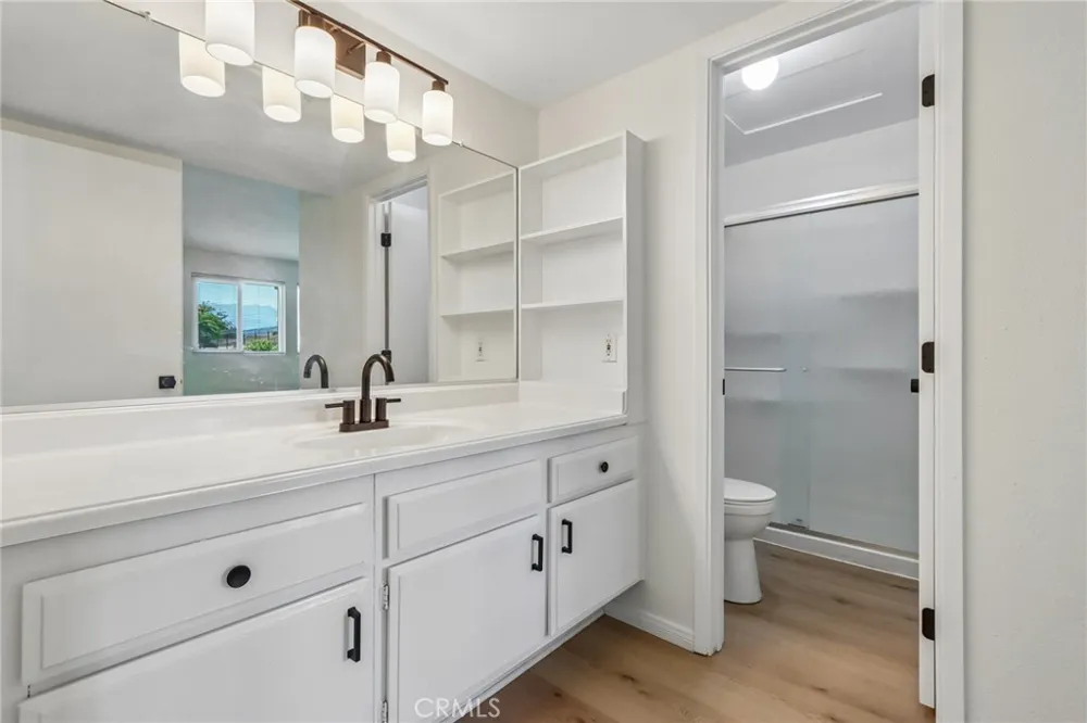 330 King Court Hemet, CA 92543