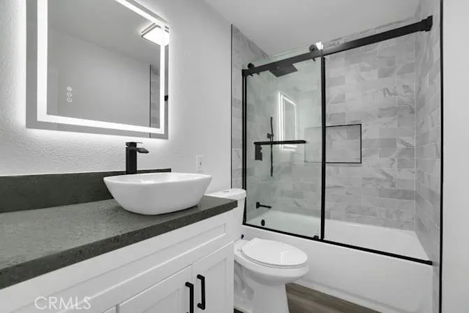 2350 Osbun #59 San Bernardino, CA 92404