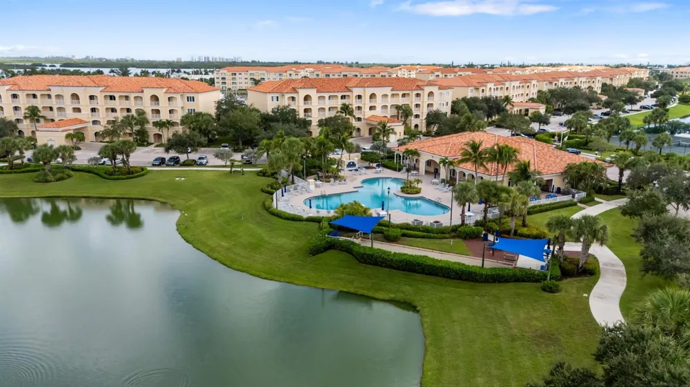 16 Harbour Isle Drive W #302 Fort Pierce, FL 34949
