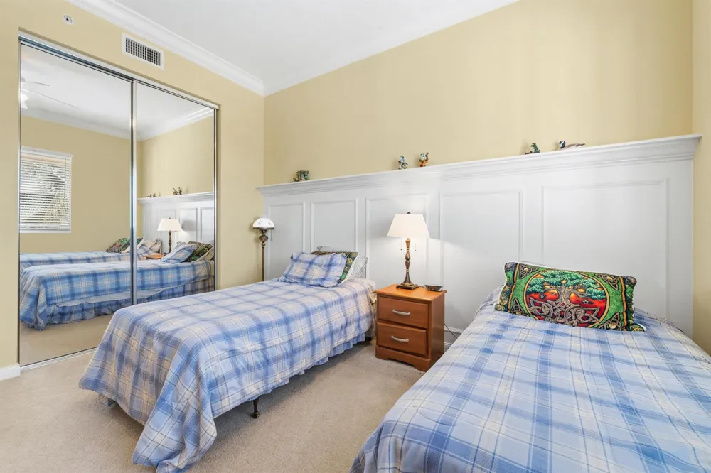 16 Harbour Isle Drive W #302 Fort Pierce, FL 34949