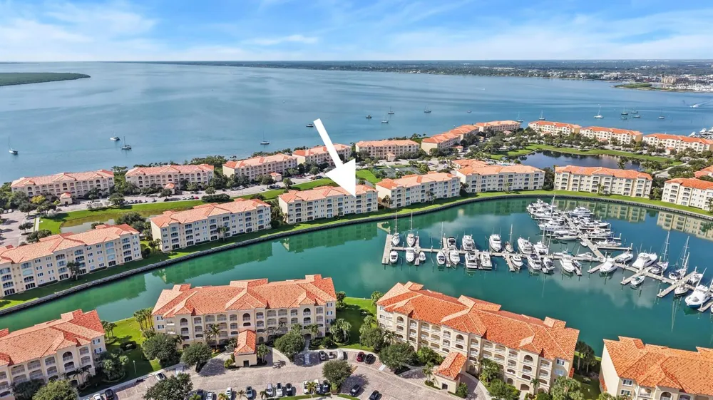 16 Harbour Isle Drive W #302 Fort Pierce, FL 34949