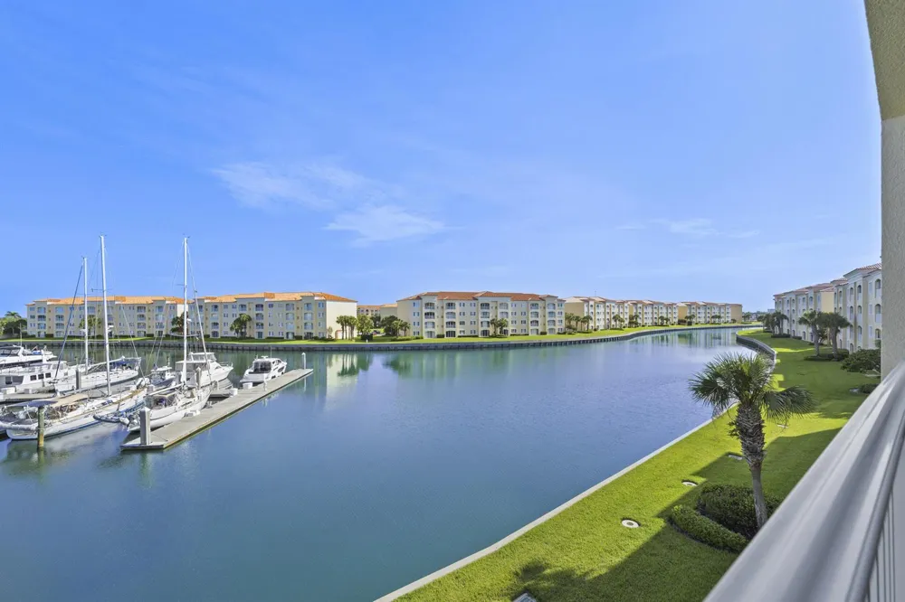 16 Harbour Isle Drive W #302 Fort Pierce, FL 34949