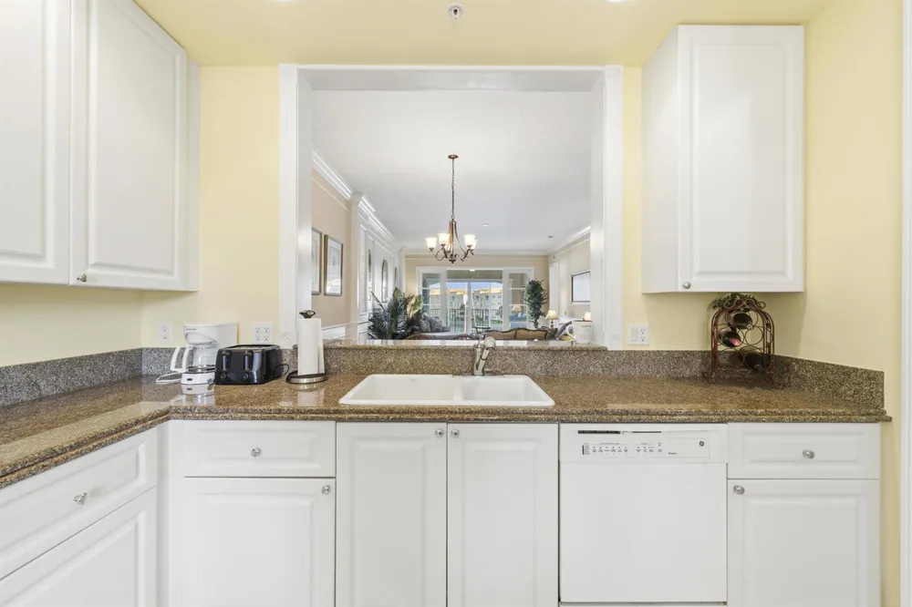 16 Harbour Isle Drive W #302 Fort Pierce, FL 34949