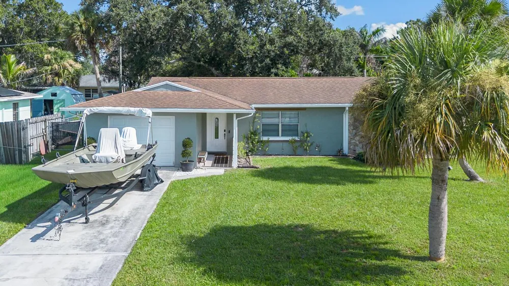 7506 KENWOOD ROAD Fort Pierce, FL 34951