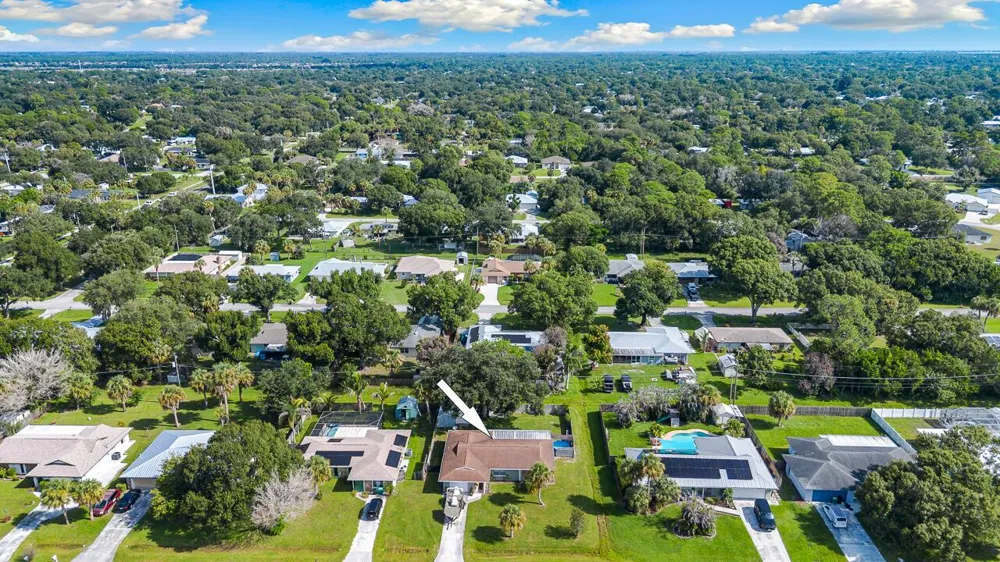 7506 KENWOOD ROAD Fort Pierce, FL 34951