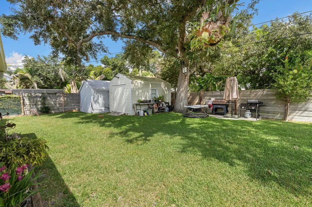 7506 KENWOOD ROAD Fort Pierce, FL 34951