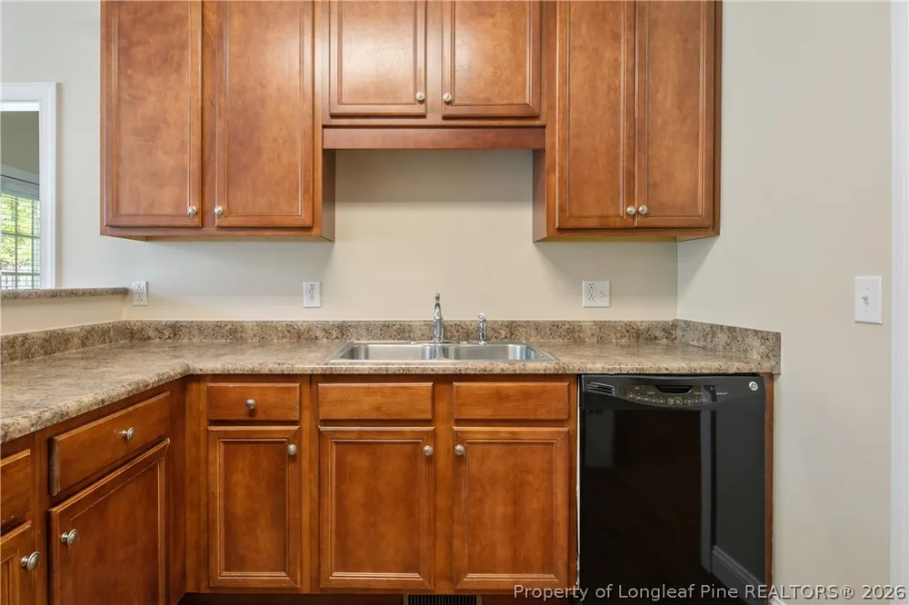 152 Lakeland Port Sanford, NC 27332