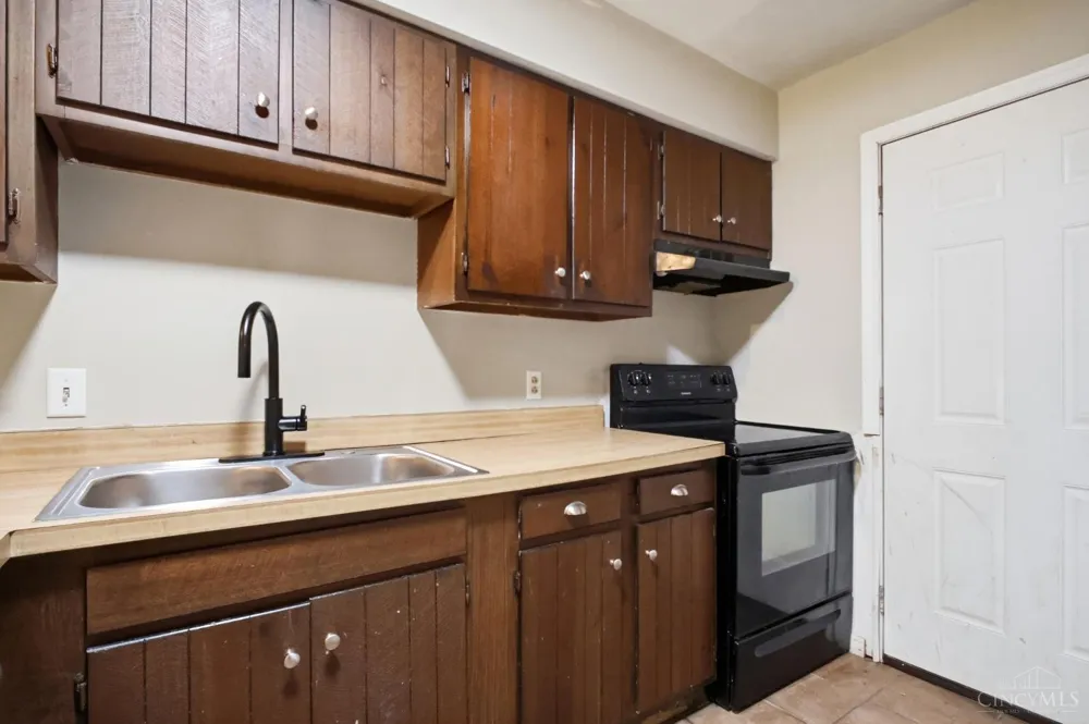 617 East Avenue Eaton, OH 45320
