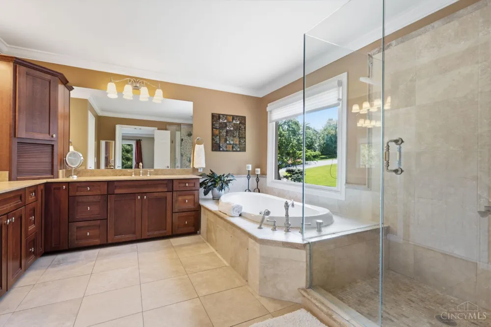 8188 Wycliffe Drive Anderson, OH 45244
