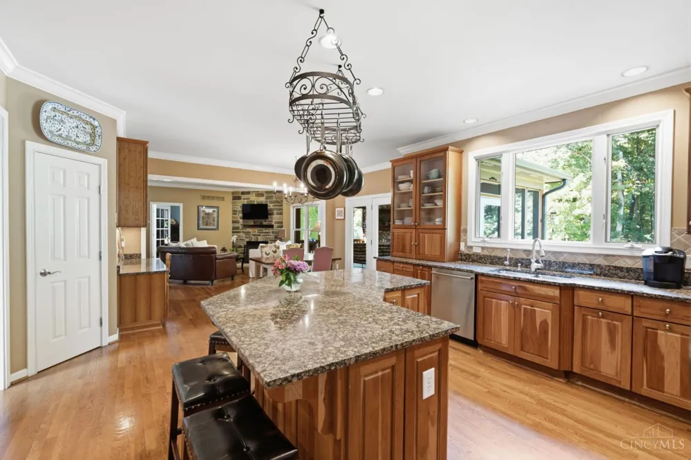 8188 Wycliffe Drive Anderson, OH 45244