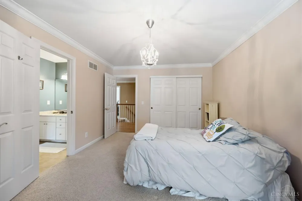 8188 Wycliffe Drive Anderson, OH 45244