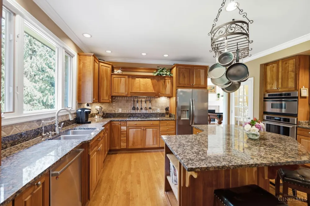 8188 Wycliffe Drive Anderson, OH 45244