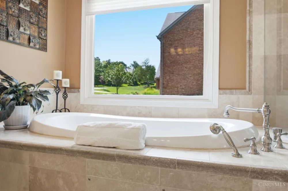 8188 Wycliffe Drive Anderson, OH 45244