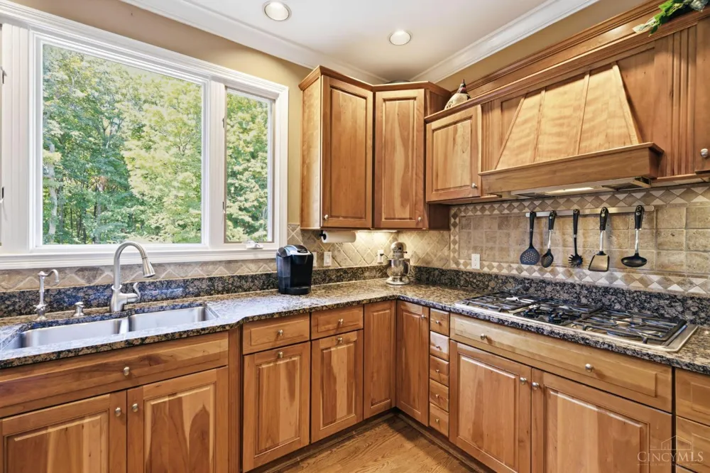 8188 Wycliffe Drive Anderson, OH 45244