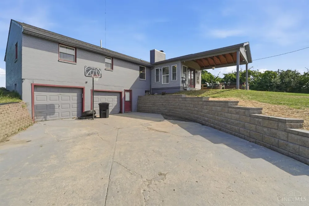 2275 Trenton Oxford Road Milford, OH 45056