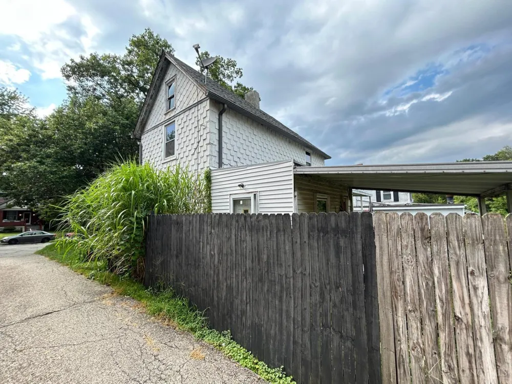 3958 Washington Avenue Cheviot, OH 45211