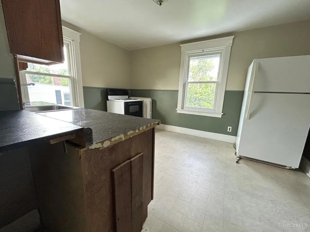 3958 Washington Avenue Cheviot, OH 45211