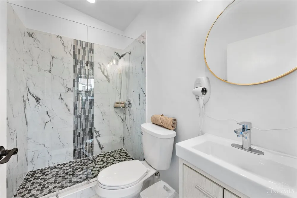 18 W Elder Street #6 Cincinnati, OH 45202