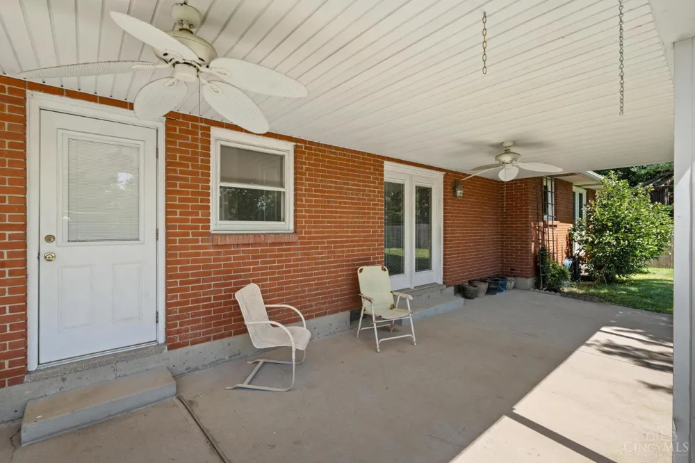 5277 Gabbard Drive St Clair, OH 45067