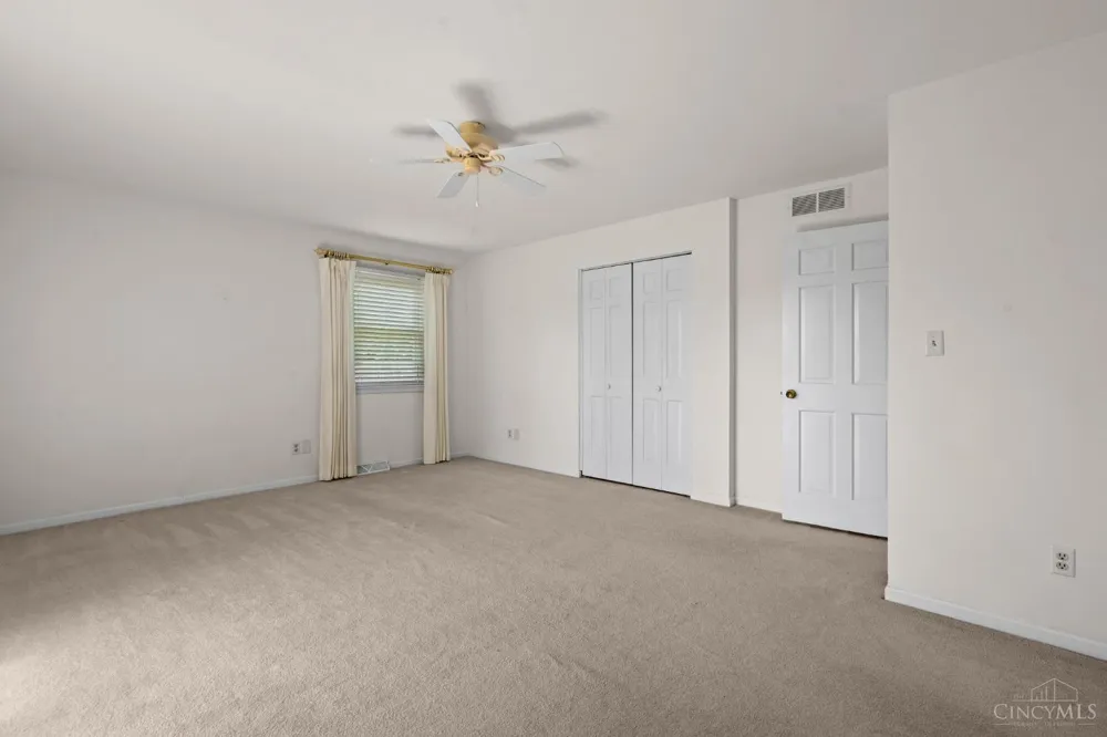 5277 Gabbard Drive St Clair, OH 45067