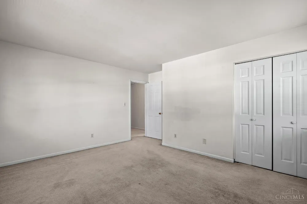 5277 Gabbard Drive St Clair, OH 45067
