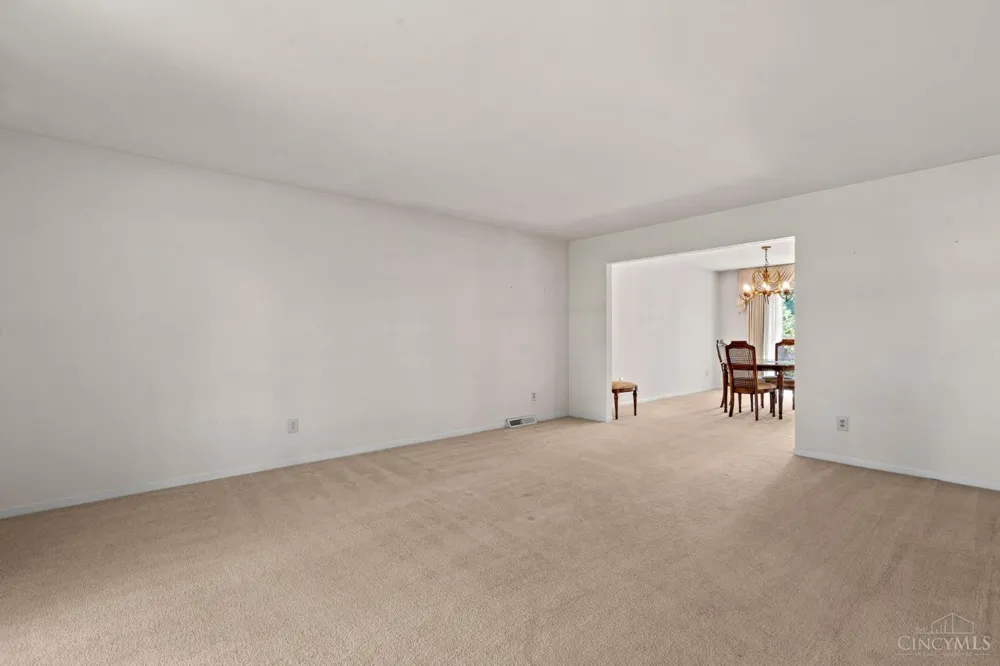 5277 Gabbard Drive St Clair, OH 45067