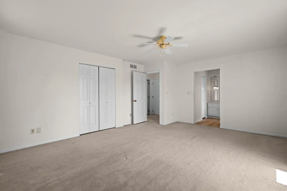 5277 Gabbard Drive St Clair, OH 45067