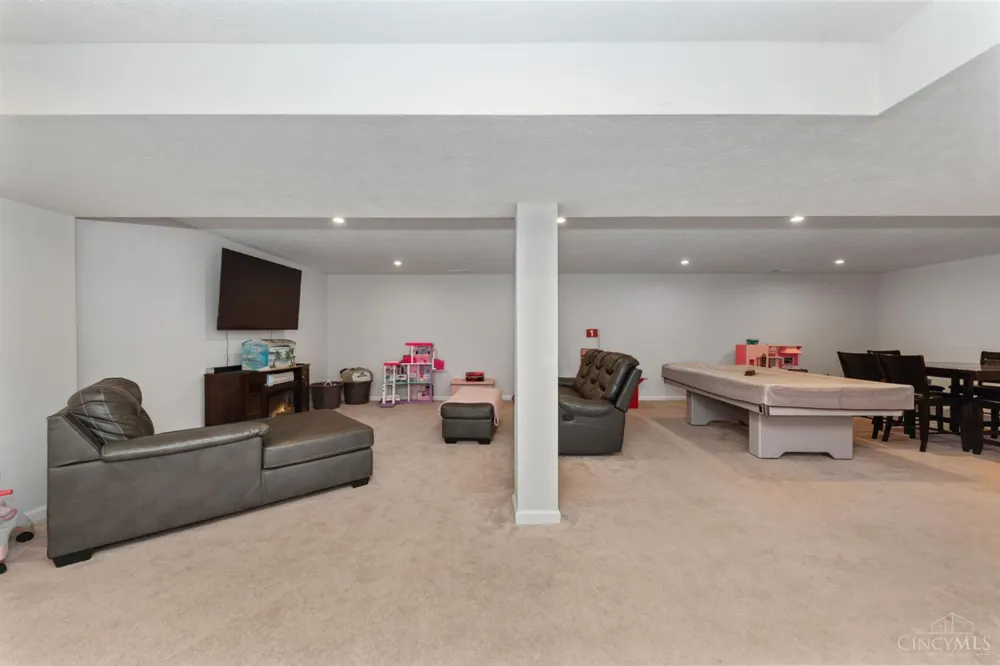 2320 Bridgewater Drive Batavia, OH 45103