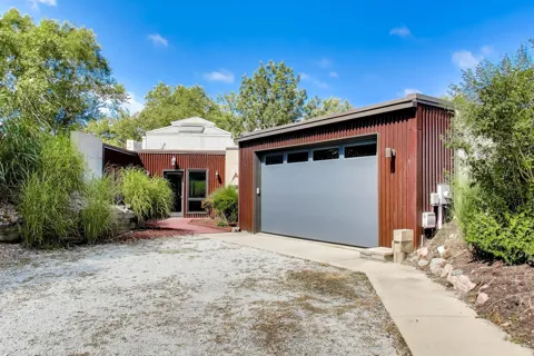33 Tryon Farm Lane