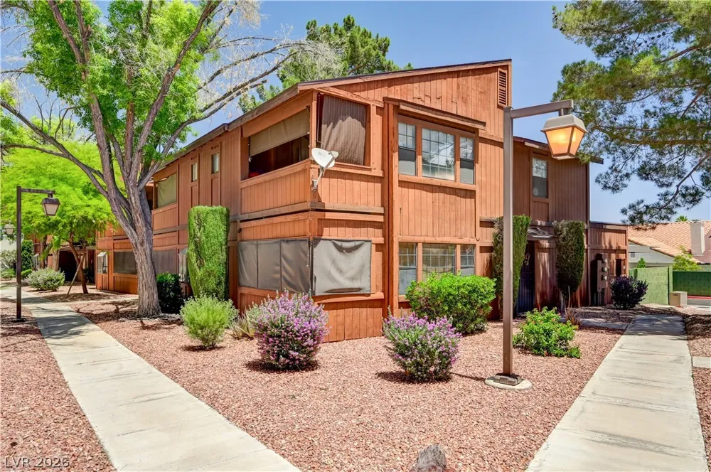 5889 Laredo Street Las Vegas, NV 89146