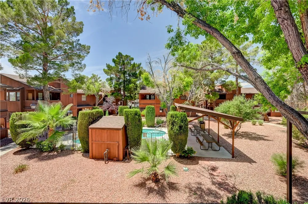 5889 Laredo Street Las Vegas, NV 89146