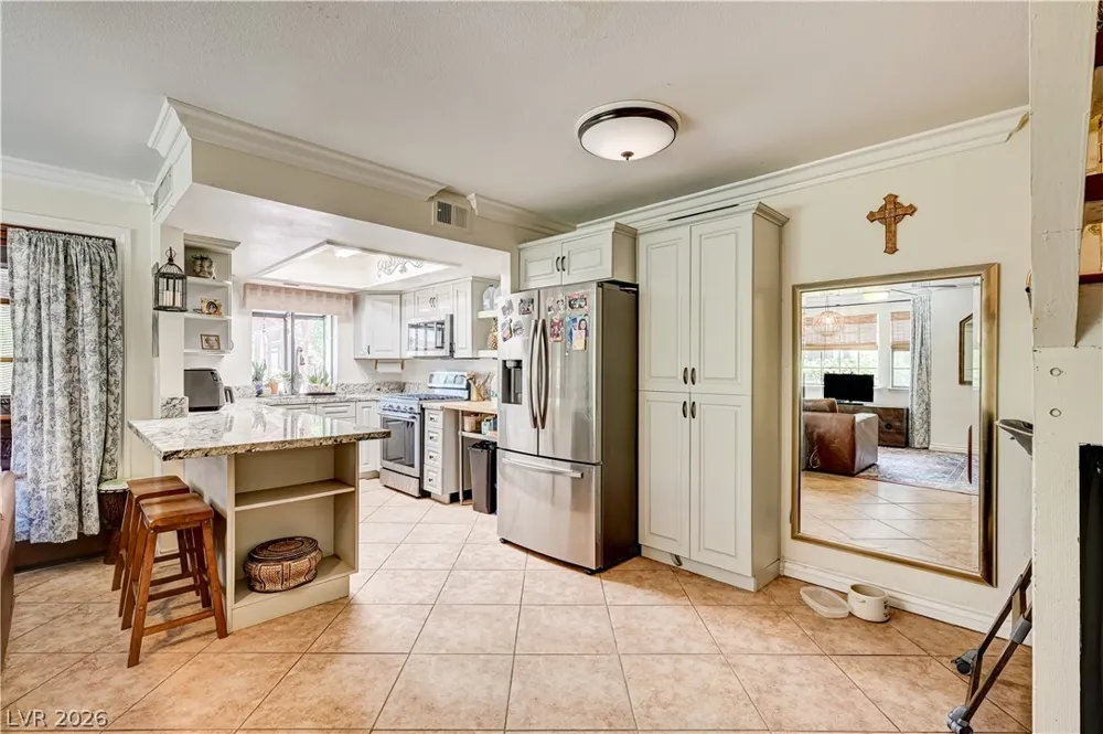 5889 Laredo Street Las Vegas, NV 89146