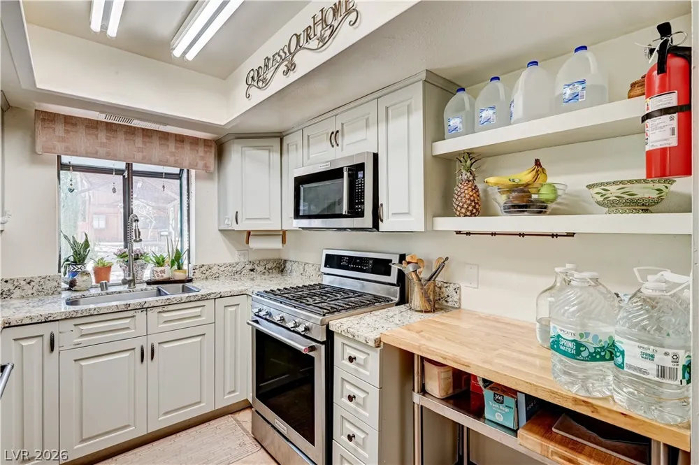 5889 Laredo Street Las Vegas, NV 89146