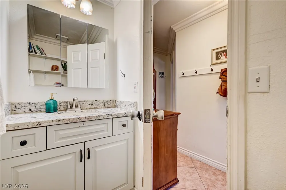 5889 Laredo Street Las Vegas, NV 89146
