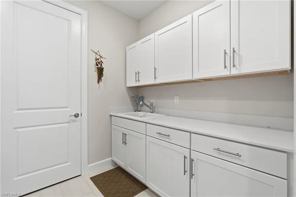 7517 Paradise Tree Drive North Fort Myers, FL 33917