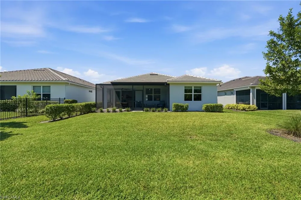 7517 Paradise Tree Drive North Fort Myers, FL 33917